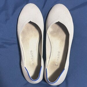 Rothy's Women's grey  Knit Ballet Flats with Blue Accent sz 8